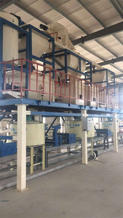 自动化外墙复合保温免拆一体板设备专业生产厂家——佳鑫机械厂 以卓越设备与安装服务，赋能绿色建筑新时代